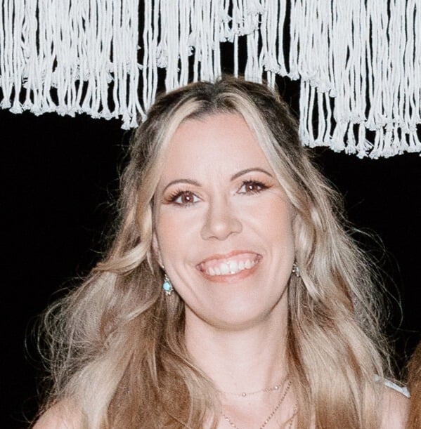 Mandi Bailey - Virtual Assistant